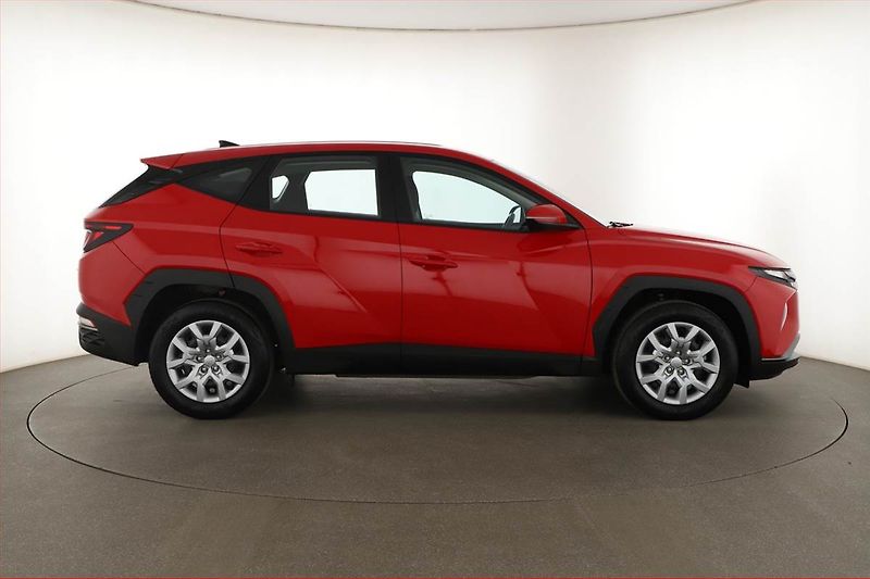 Hyundai Tucson (2022) 1.6 CRDi - fotka 6 z 12