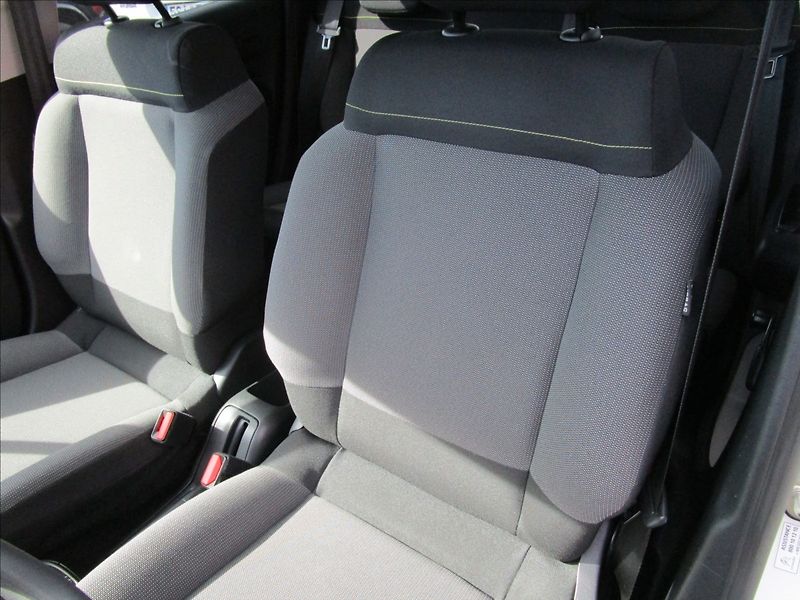 Citroën C3 1.2 PureTech 83 S&S Feel, 1. m - fotka 12 z 36
