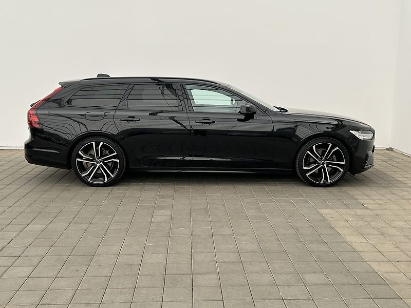 Volvo V90 2.0 D5 4x4 R-Design - fotka 7 z 30