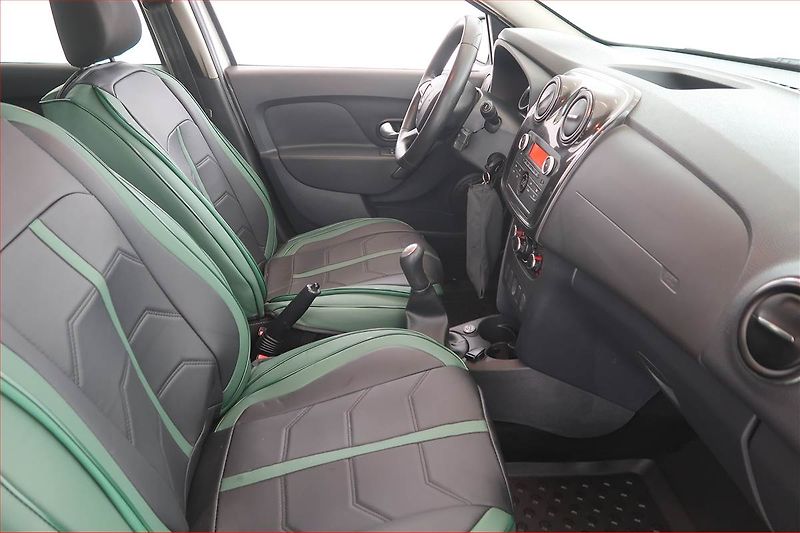 Dacia Sandero (2021) 1.0 TCe, LPG, ČR,1.maj - fotka 9 z 12