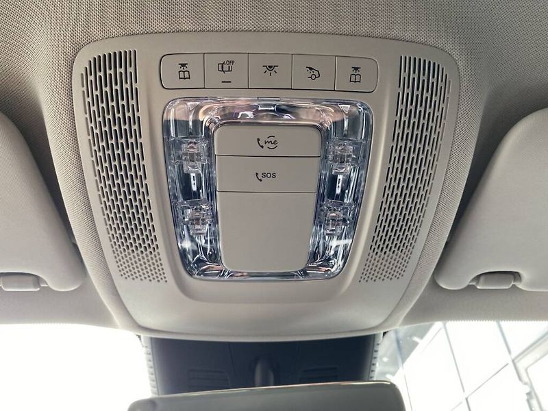 Mercedes-Benz GLB (2024) 200 d 4MATIC - fotka 22 z 28