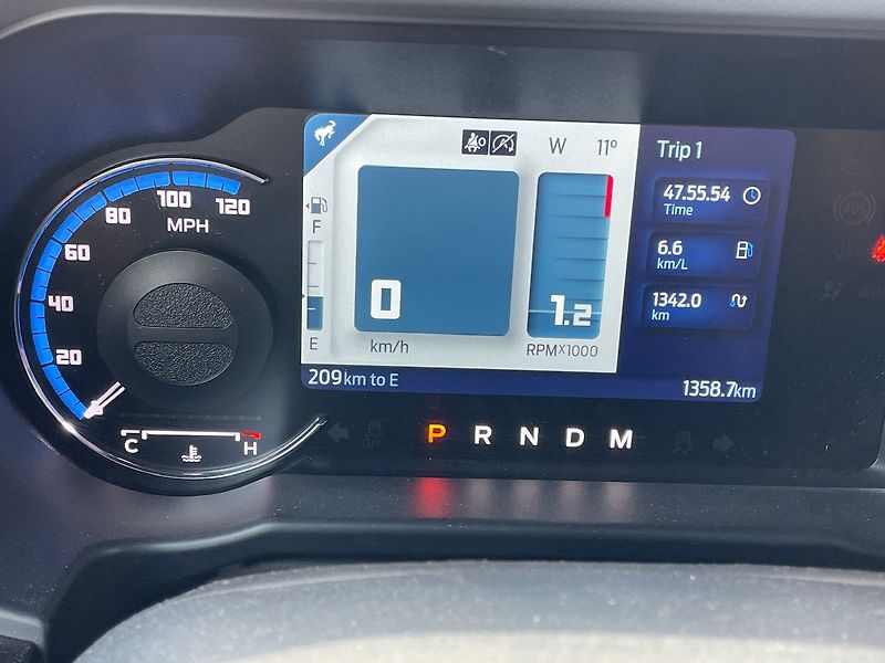 Ford Bronco (2022) 2,7 EcoBoost V6 4x4 DOHC 4VGT - fotka 14 z 15