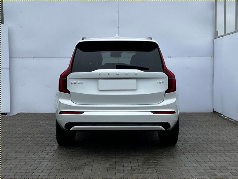 Volvo XC90 Plus Dark T8 AWD 335kW - fotka 6 z 31