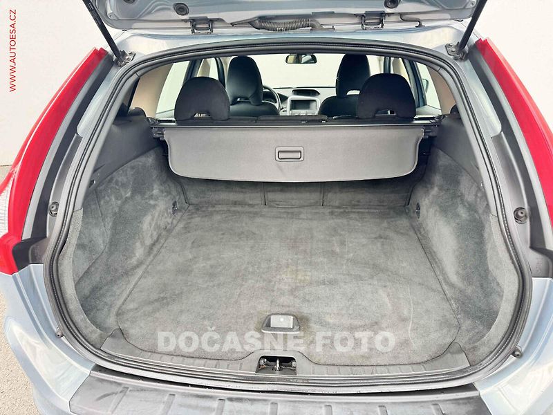 Volvo XC60 (2009) 2.4D AWD, AT, park.čidla - fotka 7 z 15