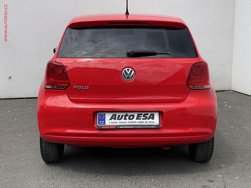Volkswagen Polo (2012) 1.2i, ČR - fotka 5 z 15