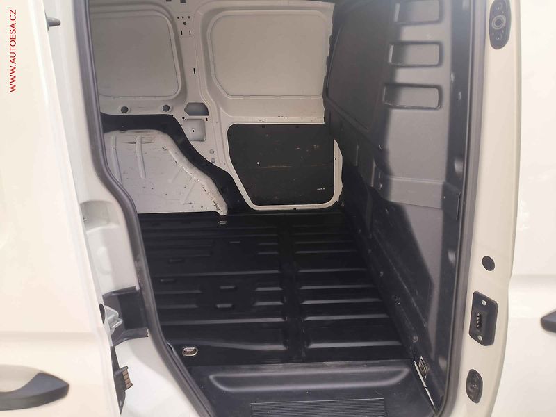 Volkswagen Caddy (2022) 2.0TDi, Navi, AC, park.čidla - fotka 8 z 25