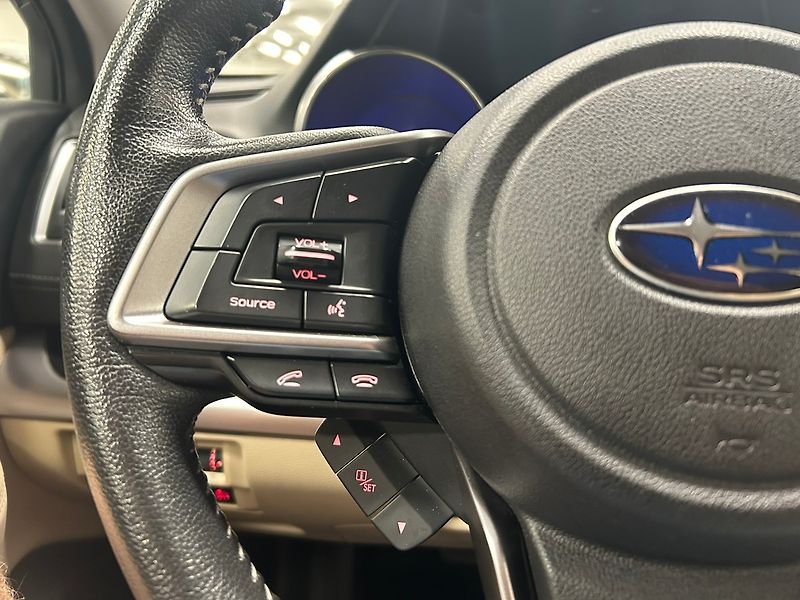 Subaru Outback (2018) 2.5 Executive 2018 | Záruka - fotka 40 z 63