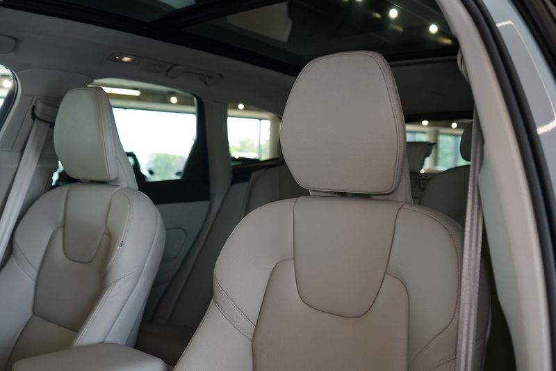 Volvo XC60 T8 Ultra Dark PHEV, Pano, 360° - fotka 19 z 48