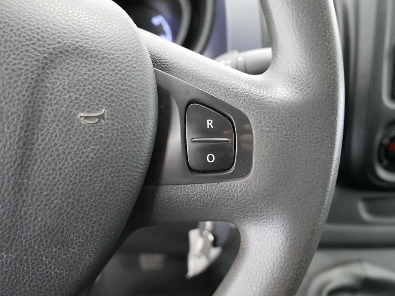 Opel Vivaro - fotka 16 z 24