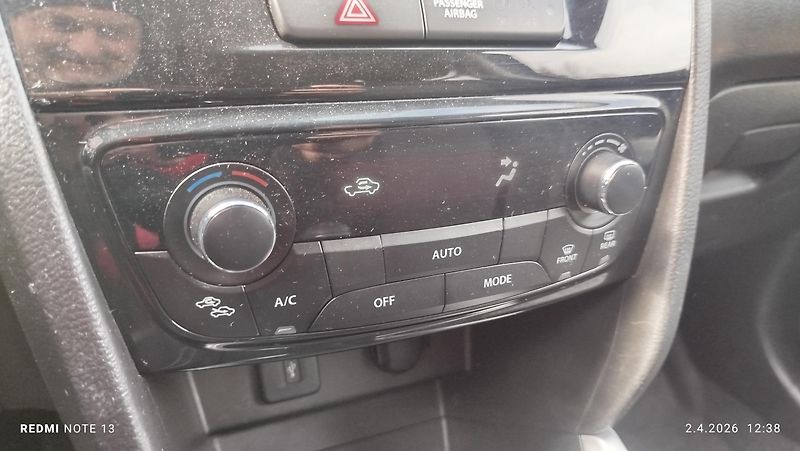 Suzuki Vitara (2015) 1.6 16V   AllGrip - fotka 13 z 23