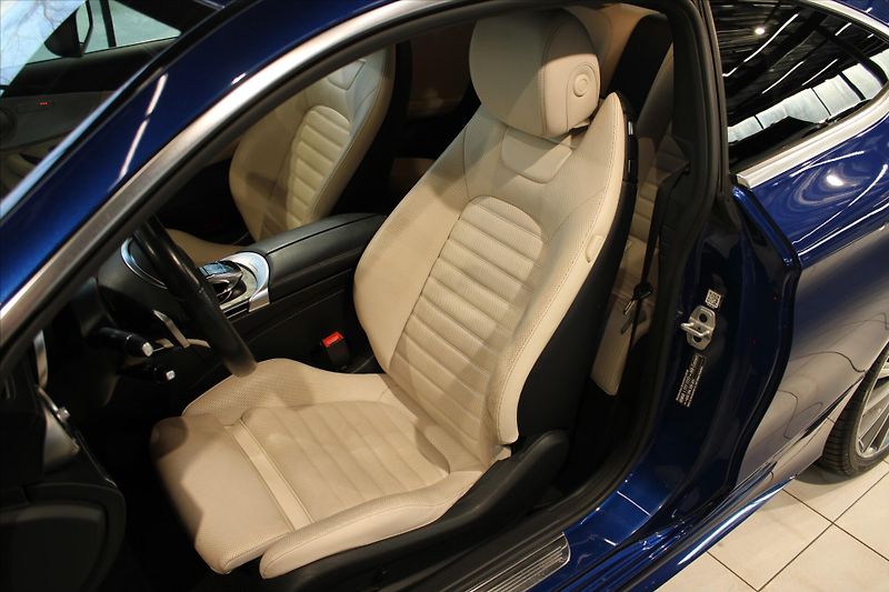 Mercedes-Benz Třídy C 250d Coupé AMG Line DIS+/Burme - fotka 9 z 30