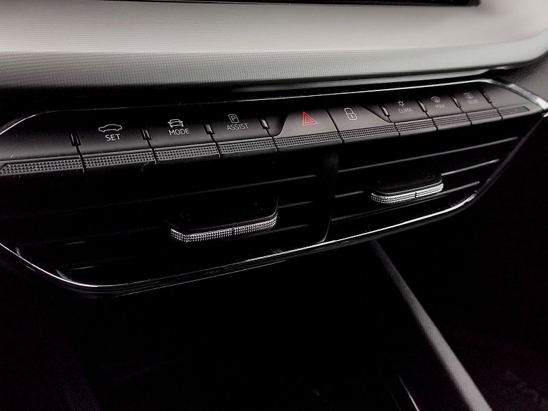 Škoda Octavia (2021) Combi Style 1,5 Tsi 110 Kw - fotka 20 z 35