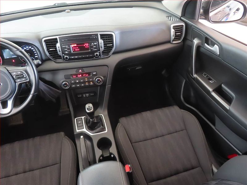 Kia Sportage (2020) Top 1.6 CRDi, Serv.kniha, Navi - fotka 8 z 14