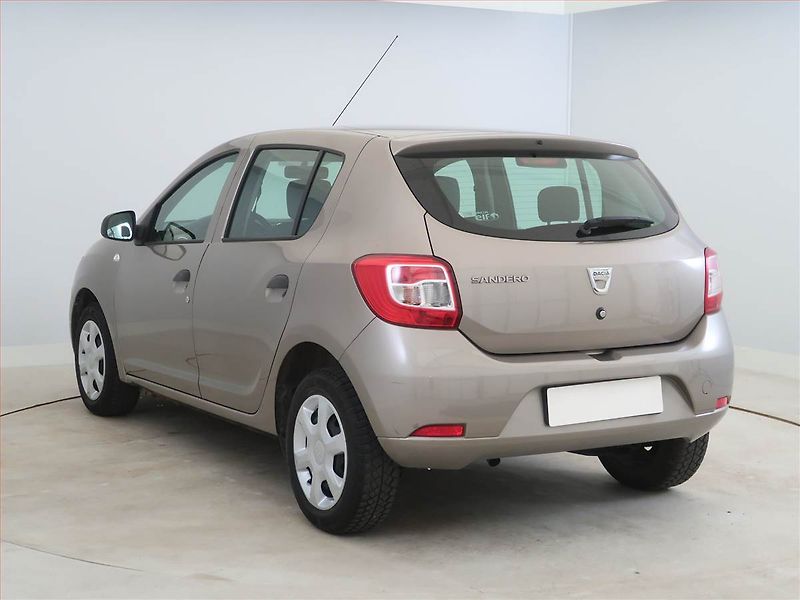 Dacia Sandero (2013) 1.2 16V - fotka 4 z 12