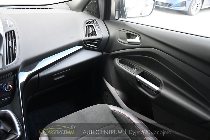 Ford Kuga 1.5TDCi ST-Line  - fotka 24 z 51