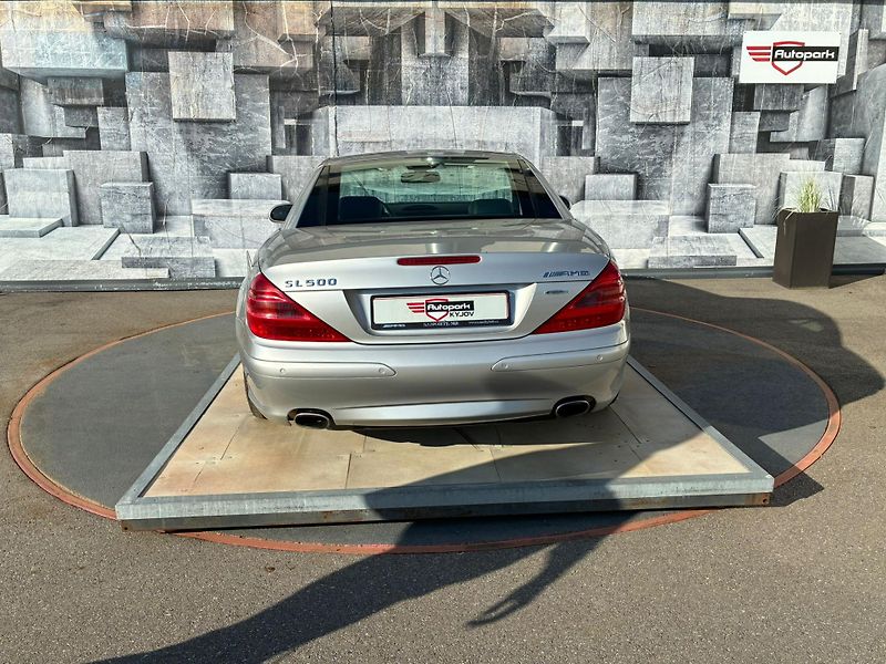 Mercedes-Benz SL (2002) 5.0 V8, 225KW - fotka 6 z 31