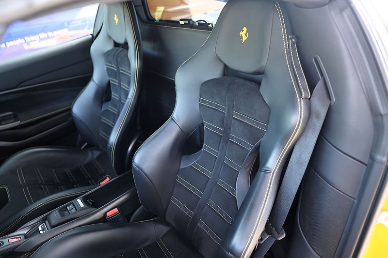 Ferrari F8 Spider/6500km/720 PS - fotka 7 z 11