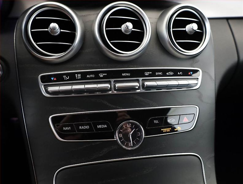 Mercedes-Benz Třídy C (2021) C 43 AMG 4MATIC - fotka 10 z 19