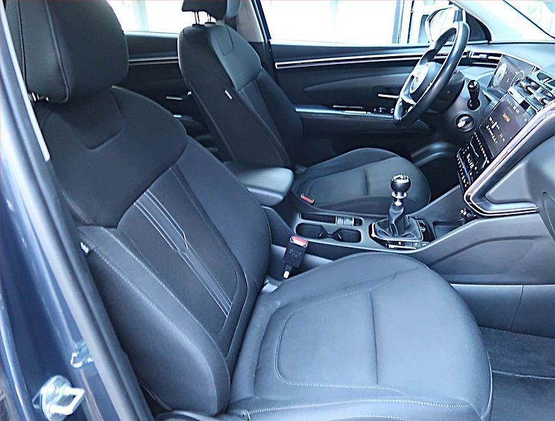 Hyundai Tucson (2021) 1.6 T-GDI - fotka 9 z 16