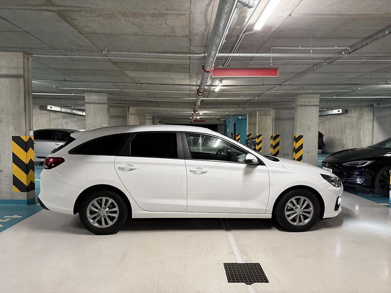 Hyundai i30 (2021) 1.0 T-GDI Comfort automat - fotka 6 z 20