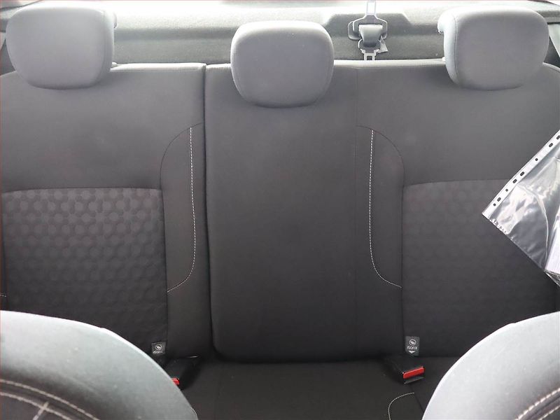 Dacia Logan (2015) 1.2 16V, Navi - fotka 10 z 18