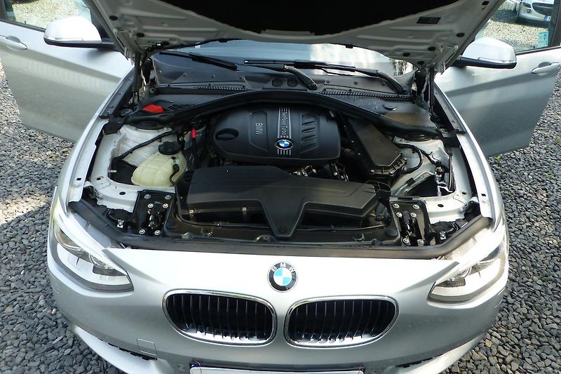 BMW Řada 1 (2012) 2.0D,dig.klima,xenony,park.sen - fotka 30 z 43