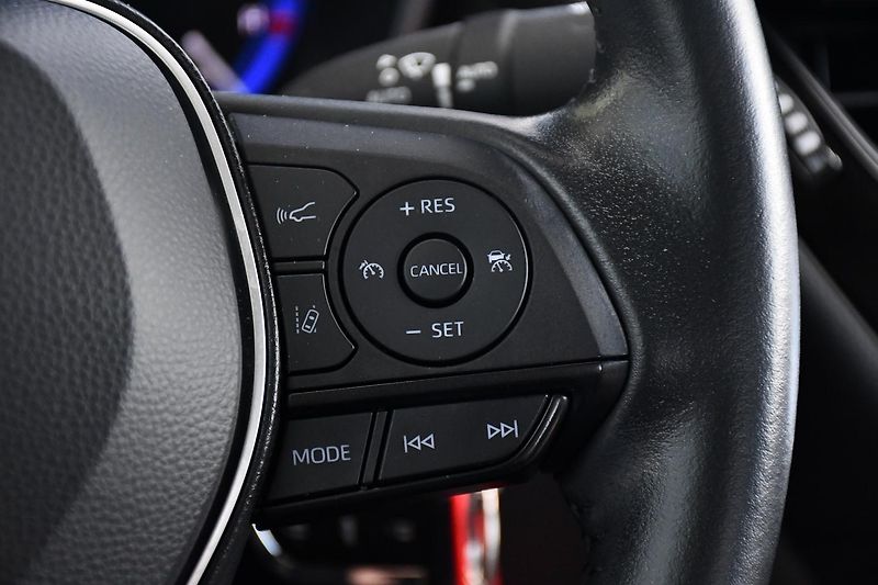 Toyota Corolla 1,5 VVT-i DYNAMIC FORCE COMFOR - fotka 29 z 50