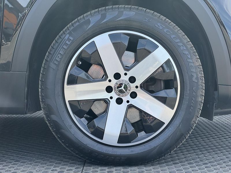 Mercedes-Benz GLB (2022) 200d 4Matic Progressive, DPH   - fotka 43 z 46