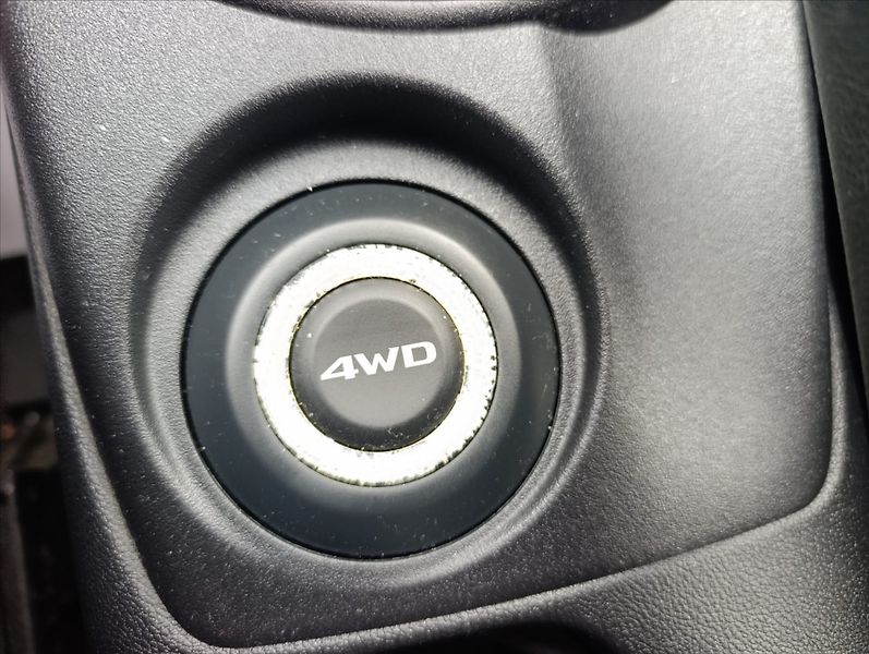 Mitsubishi ASX 1,6 DI-D 4x4 Kamera Navigace - fotka 33 z 37