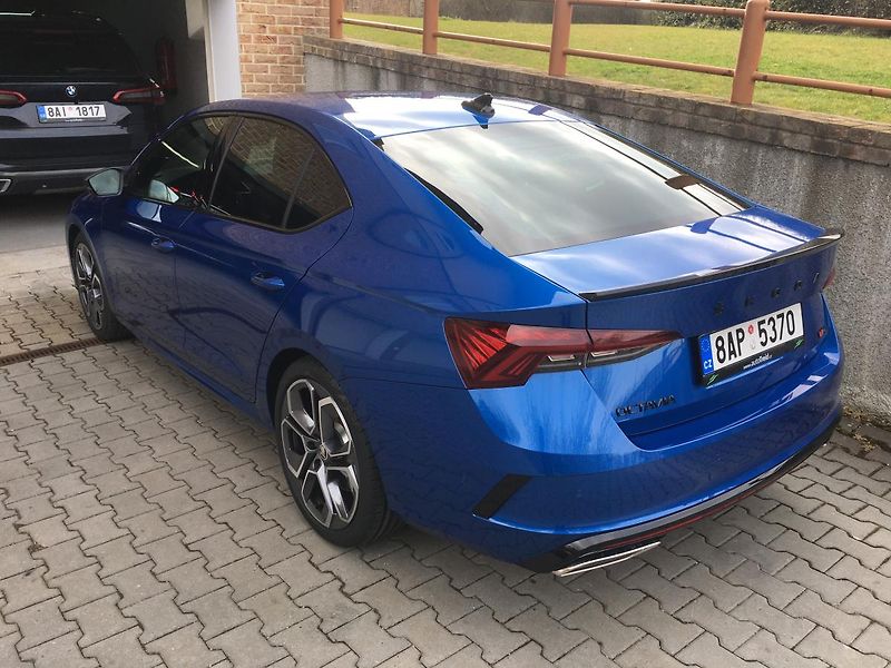Škoda Octavia (2021) RS 2.0TSI DSG 180kW - fotka 2 z 20