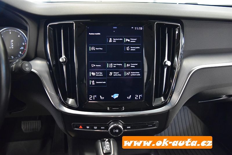 Volvo V60 2.0 D PRAV.SERVIS AUTOMAT 2020 - fotka 43 z 61