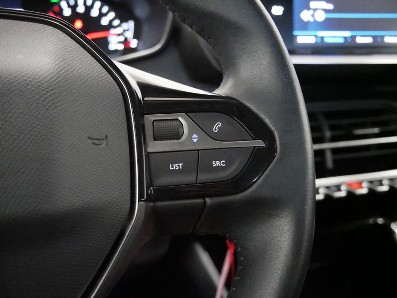 Peugeot 2008 - fotka 16 z 26