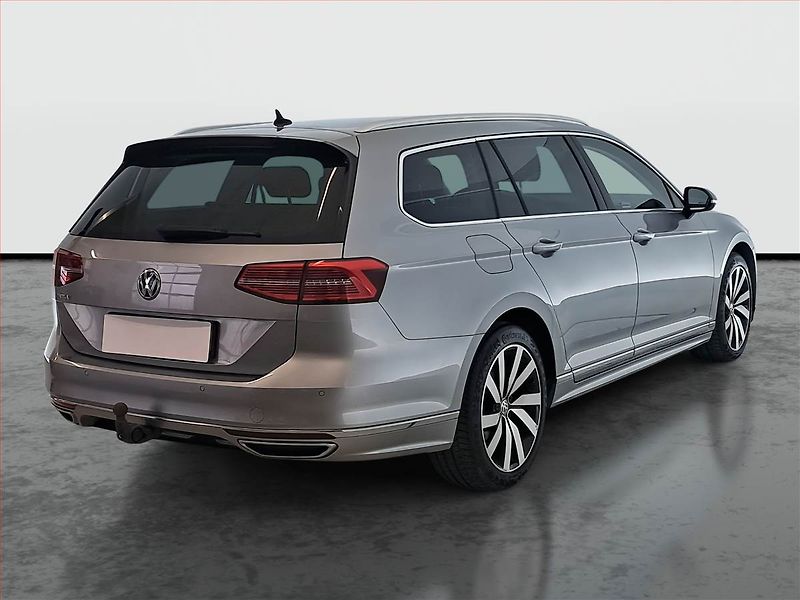 Volkswagen Passat (2019) R-Line 2.0 TDI, Automat, Kůže - fotka 5 z 24