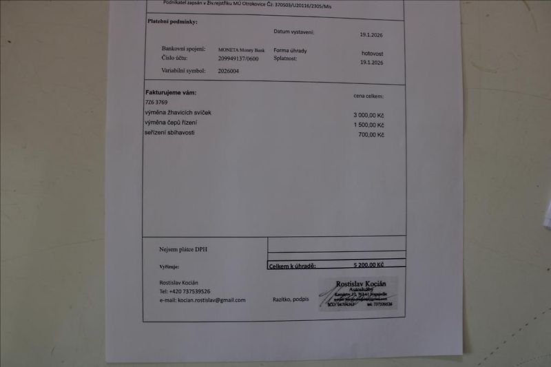 Ford S-MAX 2,0 TDCi  SERVISKA, AUTOMAT - fotka 29 z 31
