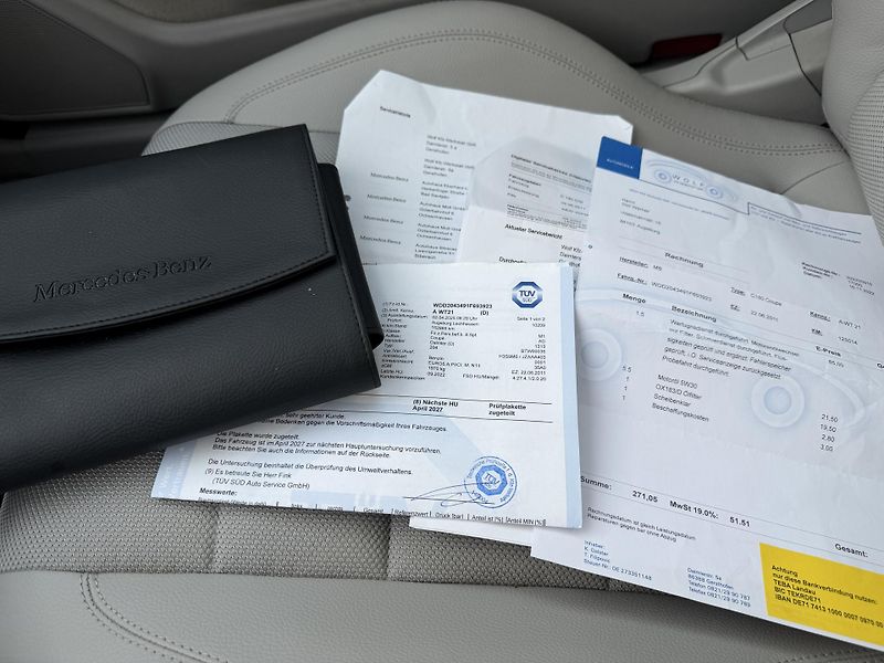 Mercedes-Benz Třídy C 180 CGI NAVI MANUAL SERVISKA - fotka 36 z 48