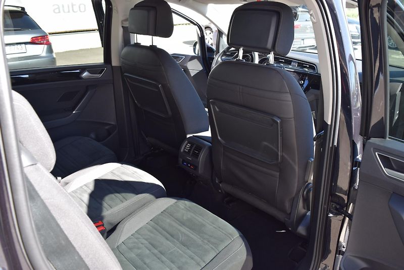 Volkswagen Touran (2021) 2.0TDI 110kw DSG 7MÍST HIGHLIN - fotka 47 z 50