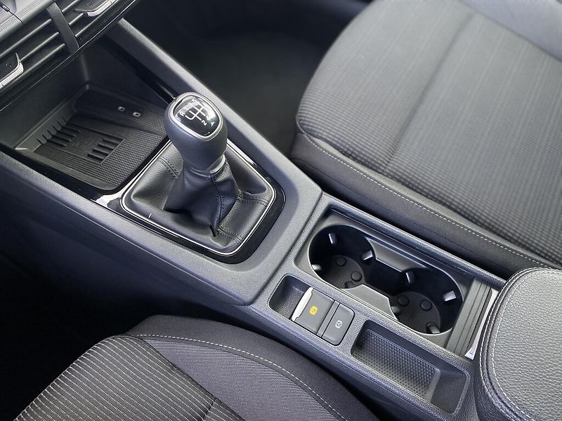 Škoda Octavia 1,5 TSI 85 kW Selection - fotka 23 z 28