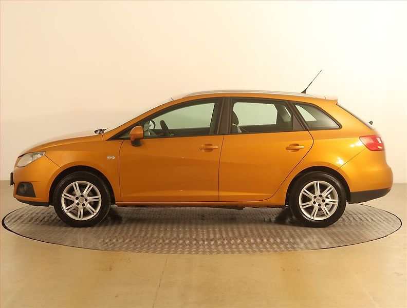Seat Ibiza (2011) 1.4 16V, Tempomat - fotka 3 z 15