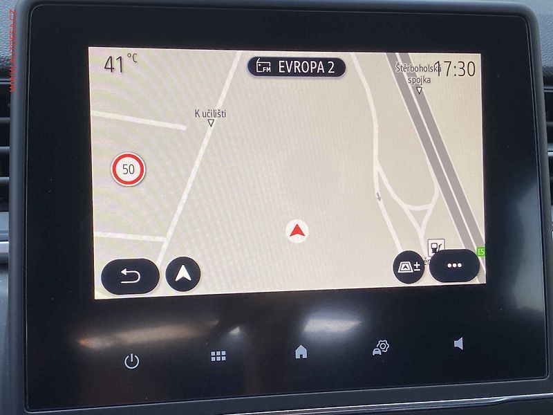 Renault Captur (2021) 1.0 TCe, LED, navi - fotka 15 z 17