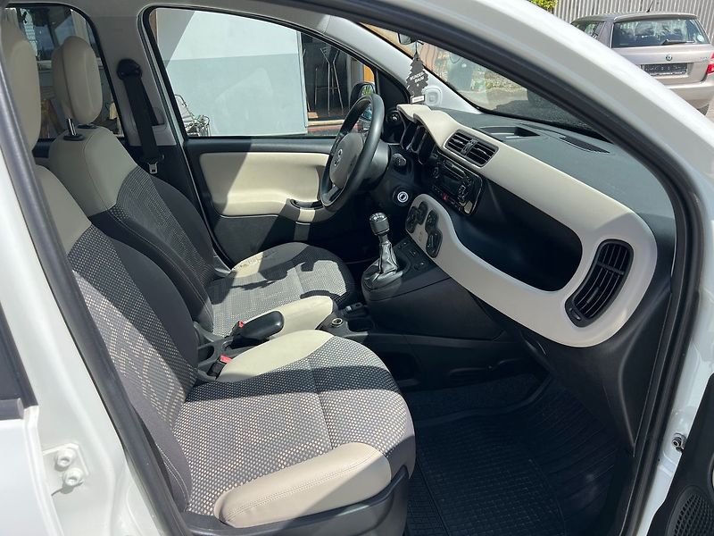 Fiat Panda Multijet 1.3 16V 4X4 - fotka 9 z 15