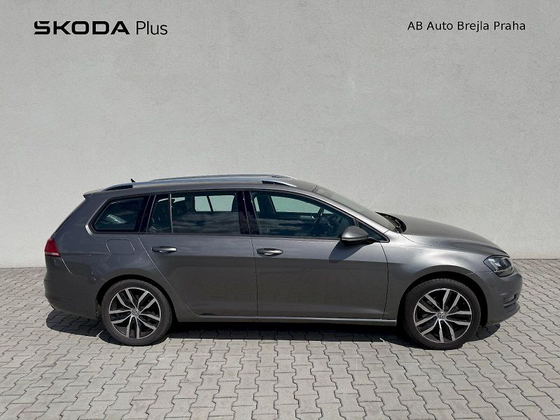 Volkswagen Golf (2017) VARIANT COMFORTLINE 1,4 TSI 7D - fotka 17 z 22