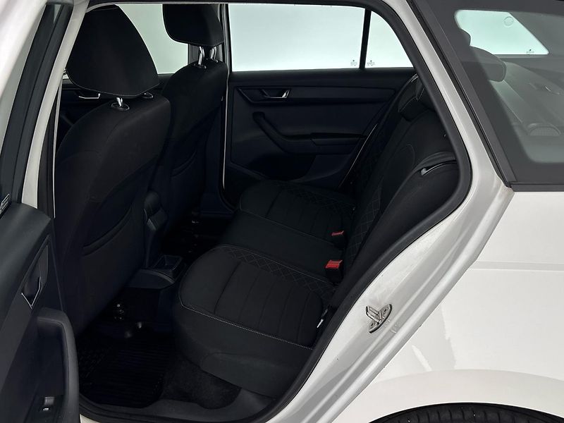 Škoda Fabia Style - fotka 8 z 29