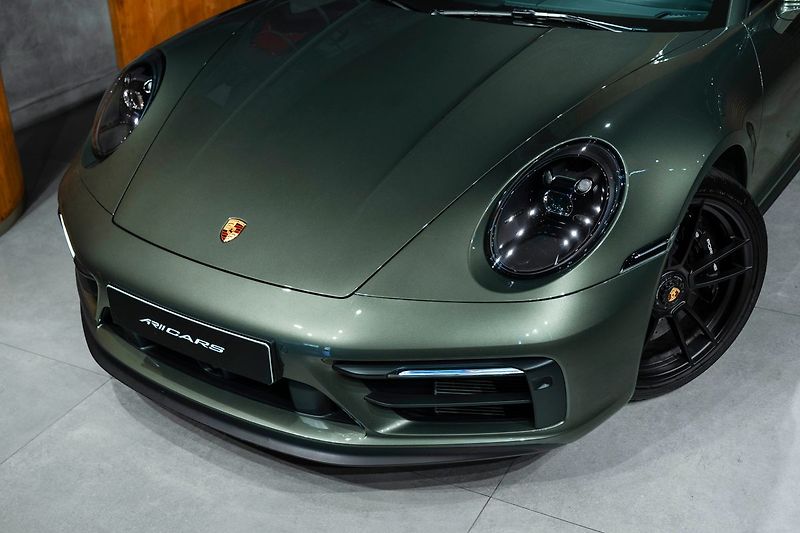 Porsche 911 4 GTS - fotka 4 z 20