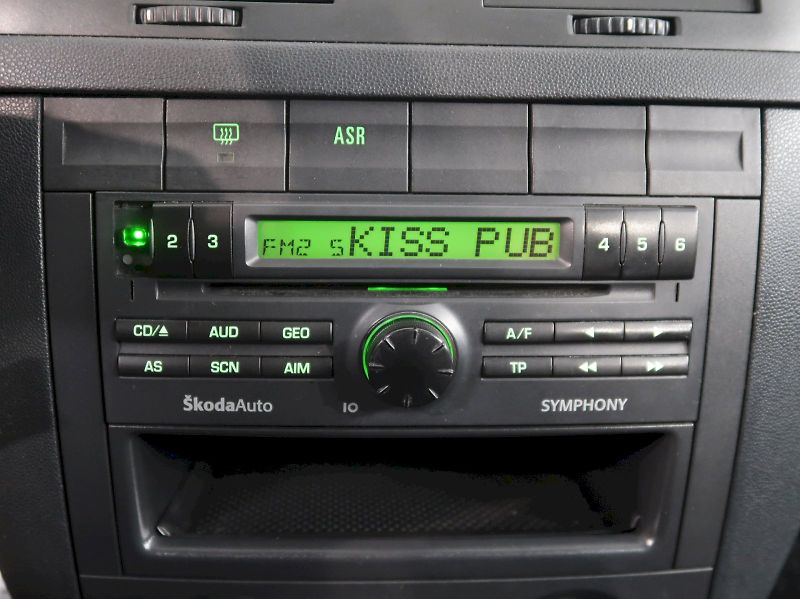 Škoda Fabia (2005) AMBIENTE 1,4i 16V 55KW KLIMA - fotka 16 z 23