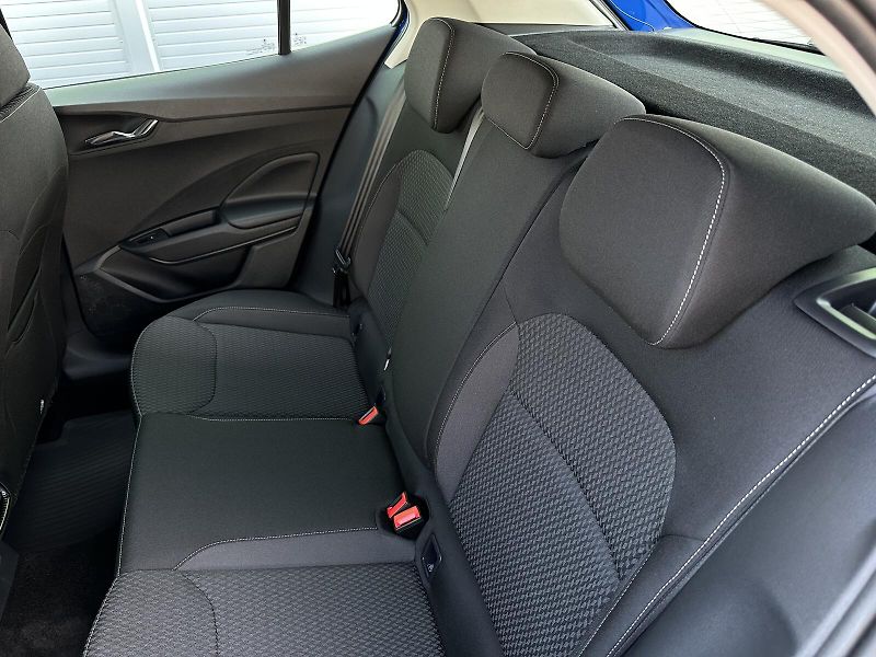 Škoda Fabia 1.0MPi Style 80PS KLIMA Smartl - fotka 32 z 36