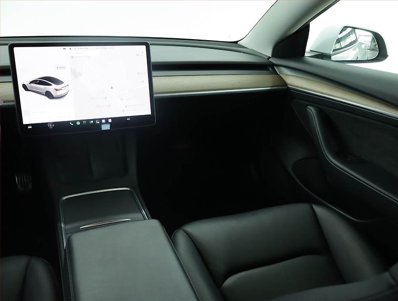 Tesla Model 3 (2021) Long Range 4WD 82kWh, SoH 85% - fotka 8 z 21