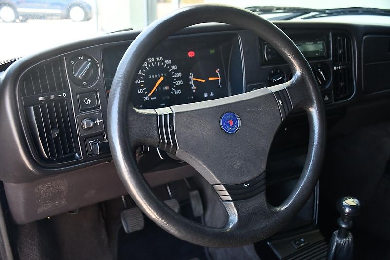 Saab 900 S- Turbo - fotka 12 z 19