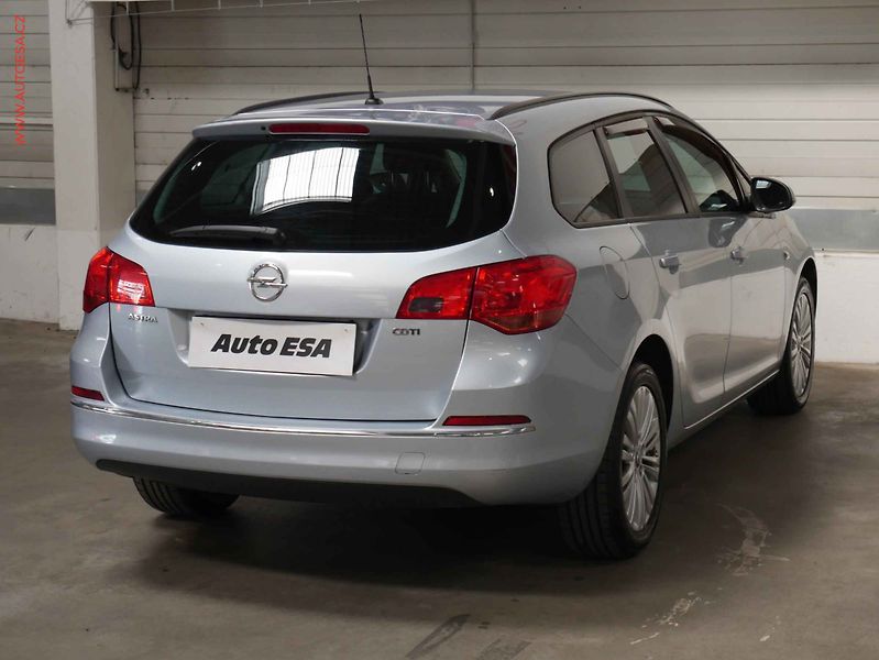 Opel Astra (2015) 1.6CDTi, ČR, AC, temp - fotka 6 z 14