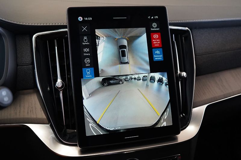 Volvo XC90 T8 PLUS Dark, Head-up, 360° - fotka 28 z 50