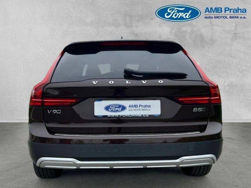 Volvo V90 2,0D,173kW,1MAJ,CZ,AWDSvoboda - fotka 5 z 14